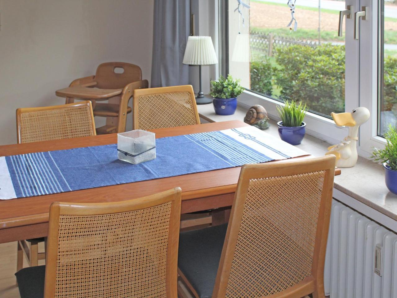 Beautiful Apartment In Bodenwerder With Balcony エクステリア 写真